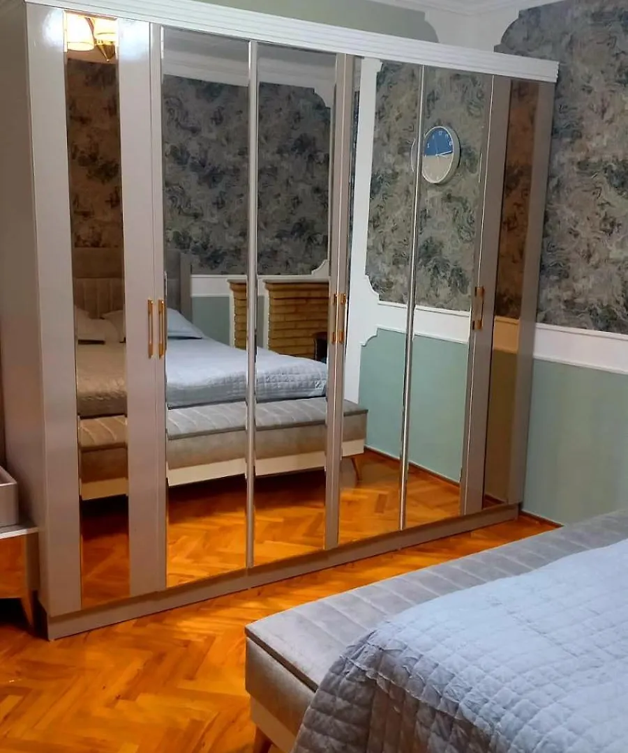 Central Apartment 